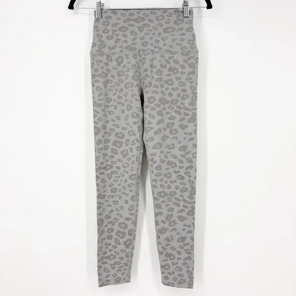 Beyond Yoga Grey Leopard Leggings XS - Picture 2 of 9